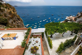 Amalfi Coast Luxury Villa with Swimming Pool